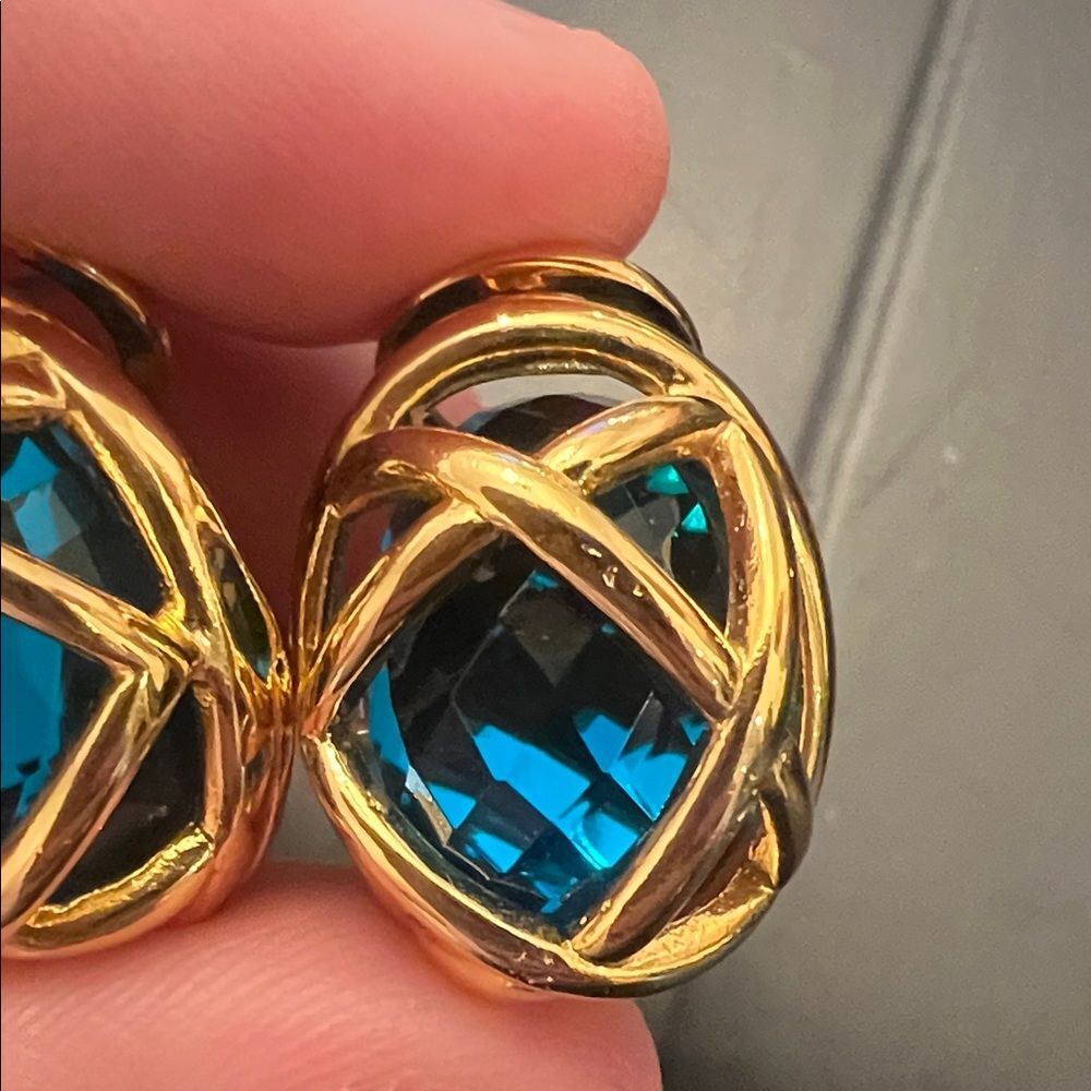 Joan Rivers gold pierced earrings set - Picture 2 of 3